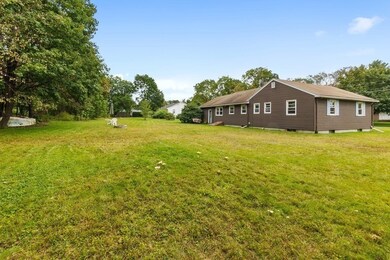 5 Burbank Ln, Lancaster, MA 01523 - photo 3