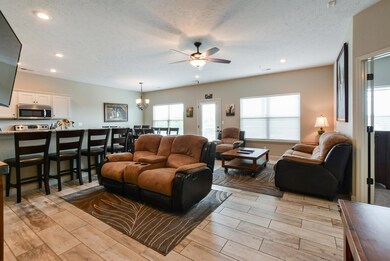 71 Bunker Dr unit A,B,C,D, Reeds Spring, MO 65737 - photo 3