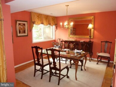 21 Ruxview Ct unit 202, Towson, MD 21204 - photo 4