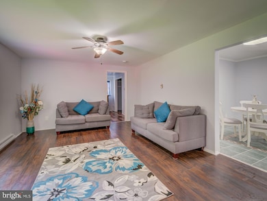 14013 Bauer Dr, Rockville, MD 20853 - photo 3