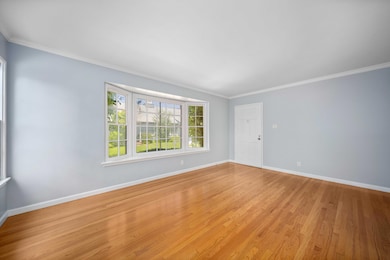 1210 Glenoaks Blvd-5