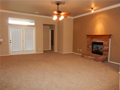2200 SE 5th St, Moore, OK 73160 - photo 5