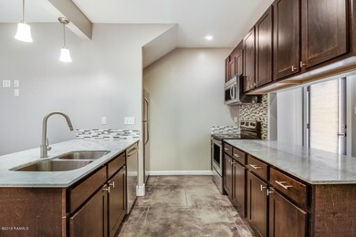 113 Bayou #115-2