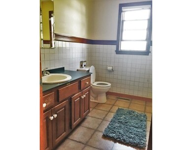 24 Thayer St, South Deerfield, MA 01373 - photo 5