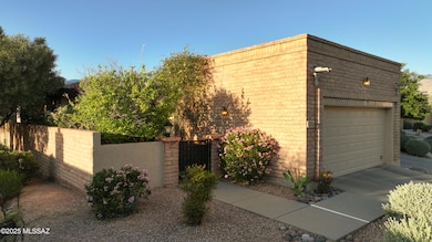 233 E Crooked Stick Dr, Tucson, AZ 85737 - photo 2