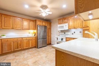 4855 Plum Run Ct, Wilmington, DE 19808 - photo 7