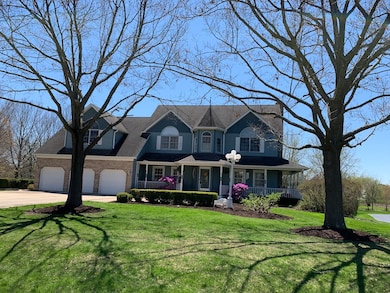 7N610 Cloverfield Cir, Saint Charles, IL 60175 - photo 2