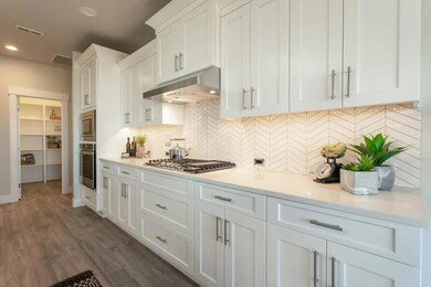 2040 NW Lobinie Ct, Bend, OR 97703 - photo 4