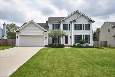 8529 Forest View Dr, Olmsted Falls, OH 44138 - photo 2