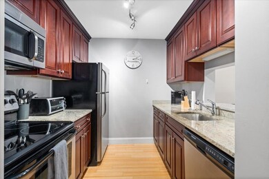 90 Eastern Ave unit 203, Manchester, NH 03104 - photo 4