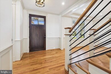 4524 Fairfield Dr, Bethesda, MD 20814 - photo 5