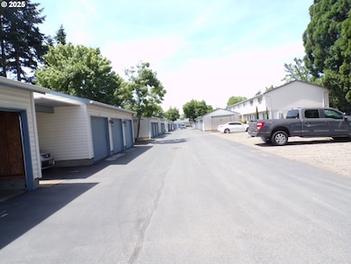 4792 Lancaster Dr NE unit 127 Dr NE, Salem, OR 97305 - photo 4