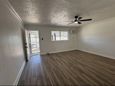 923 Knight St unit A2, Houston, TX 77022 - photo 2