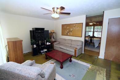 711 Dennis Ct, Jacksonville, NC 28546 - photo 3