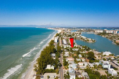 8404 Bayshore Dr, Treasure Island, FL 33706 - photo 5