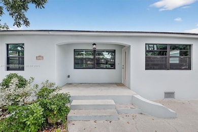 1027 S Palmway, Lake Worth, FL 33460 - photo 6