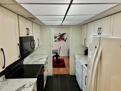 200 Deborah Ln unit 1C, Wheeling, IL 60090 - photo 5