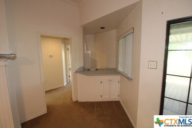 206 Texas St, Copperas Cove, TX 76522 - photo 4