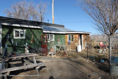 FarmHouseBackyard