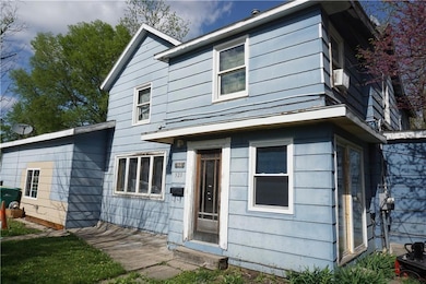 523 S 2nd St, Winterset, IA 50273 - photo 3