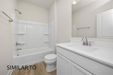 9101 Robinson Dr, West Des Moines, IA 50266 - photo 4