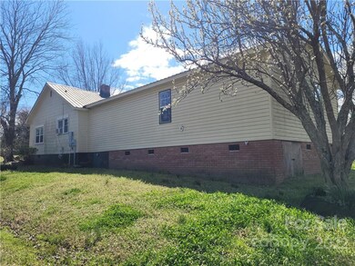 502 W Union St, Marshville, NC 28103 - photo 4
