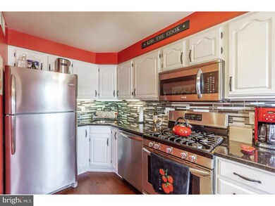 833 Surrey Ln, Glenolden, PA 19036 - photo 4