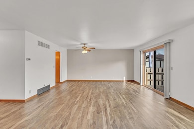 Living/DiningRoom
