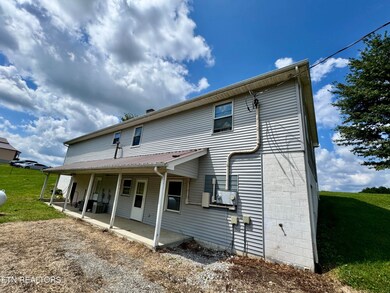 3614 Muddy Pond Rd, Monterey, TN 38574 - photo 5