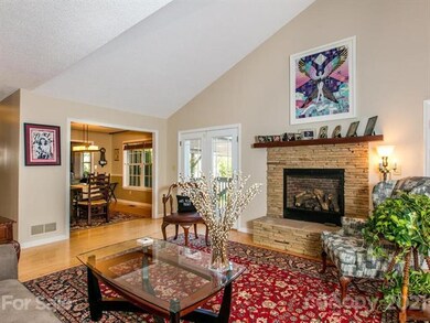 16 Park Ave, Asheville, NC 28803 - photo 6