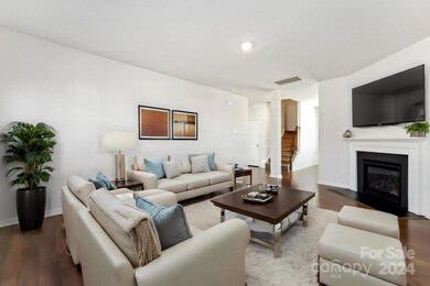 220 Final Stretch Ln, Clover, SC 29710 - photo 4