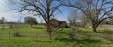 2702 Blue Creek Rd, La Vernia, TX 78121 - photo 5