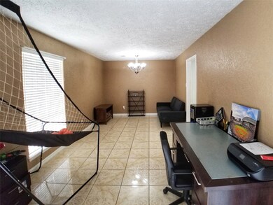 11431 Kirkmeadow Dr, Houston, TX 77089 - photo 5