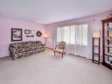 1769 Serpentine Dr, Saint Paul, MN 55122 - photo 6