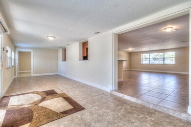 347 Plaza Blvd, Daytona Beach, FL 32118 - photo 5