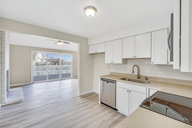 196 Matilda Dr Manahawkin NJ-large-023-3