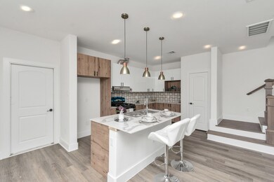 851 S Victory Dr unit A, Houston, TX 77088 - photo 6