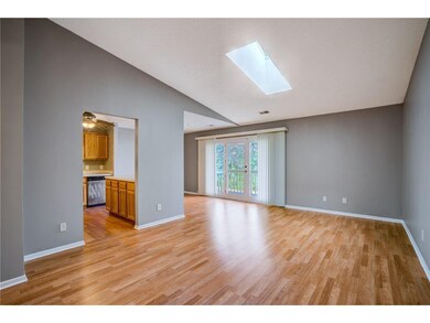 2-web-or-mls-Living Room