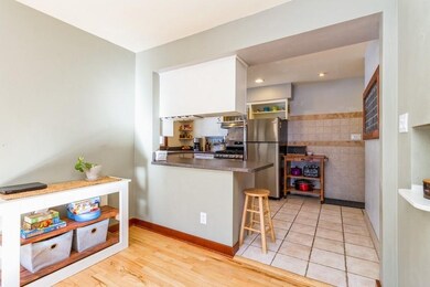 1639 34th St, Des Moines, IA 50310 - photo 5