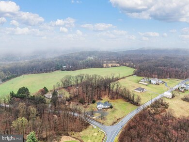 552 Baldy Hill Rd, Alburtis, PA 18011 - photo 5