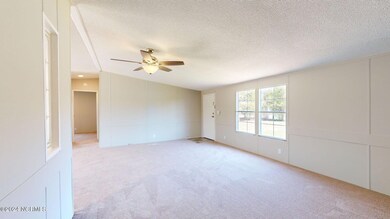23-web-or-mls-VTP-4918-Calvert-St-Grimes