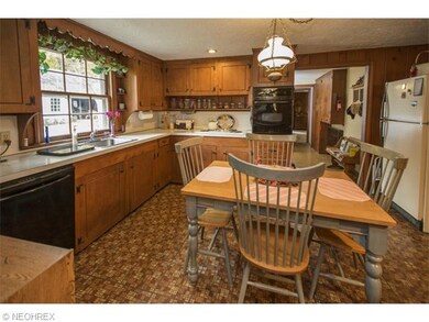 8769 Usher Rd, Olmsted Falls, OH 44138 - photo 7