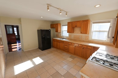 144 Blake St unit 2, Boston, MA 02126 - photo 2