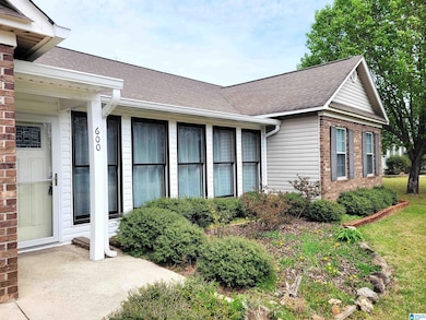 600 Mayfair Ln, Cullman, AL 35057 - photo 2