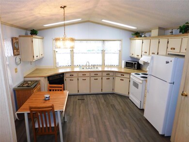 5531 Barbara St, Zephyrhills, FL 33542 - photo 4