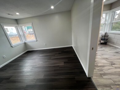 2829 SW Fairway Dr, Topeka, KS 66611 - photo 7