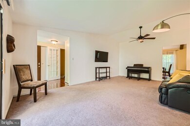 6273 Cobbler Ct, Columbia, MD 21045 - photo 5