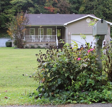 48 Amos Newsome Ln, Virgie, KY 41572 - photo 2