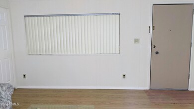 907S95thSt_24094_5