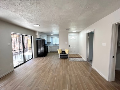 15412 Chipman Ln unit 5412, Houston, TX 77060 - photo 4